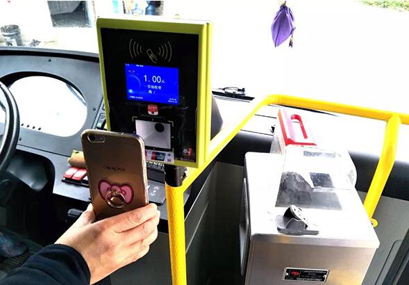 二維碼車載刷卡機(jī),公交分段收費(fèi)機(jī) 二維碼車載刷卡機(jī),公交分段收費(fèi)機(jī)